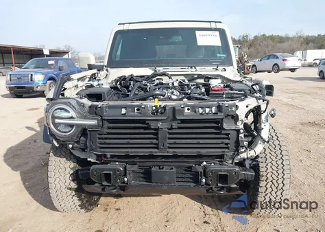 2025 Ford Bronco Outer Banks z USA, uszkodzony, nr VIN 1FMEE8BH3SLB52618